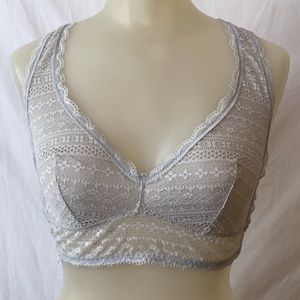 Soft Gray Victoria’s Secret Lace Bralette NWT Sz M